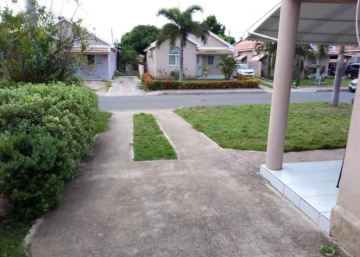 Secure Gated 1Br Home In Caribbean Estate 2Br Also Available
