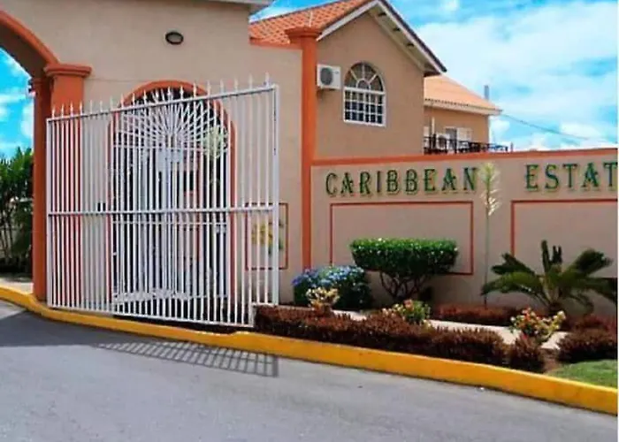 Secure Gated 1Br Home In Caribbean Estate 2Br Also Available