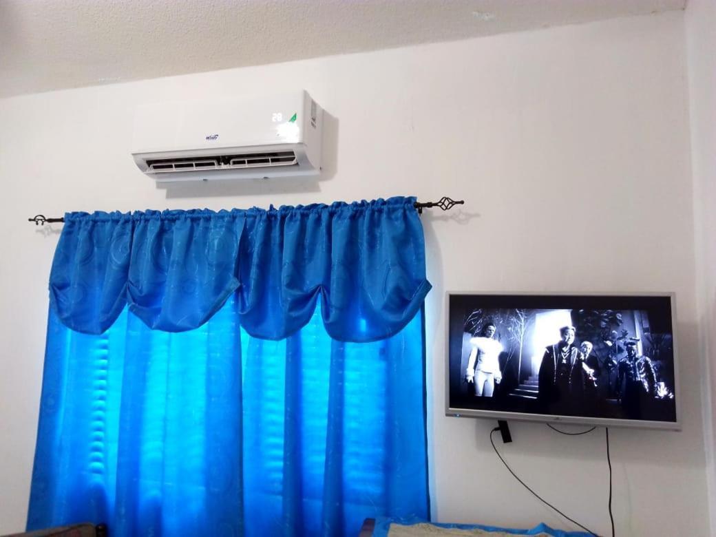 Holiday home Secure Gated 1br In Caribbean Estate 2br Also Available
